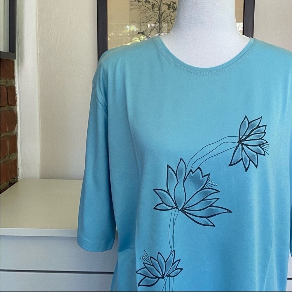 Light Blue Floral Graphic Pullover Sweater